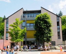 Lakeside School