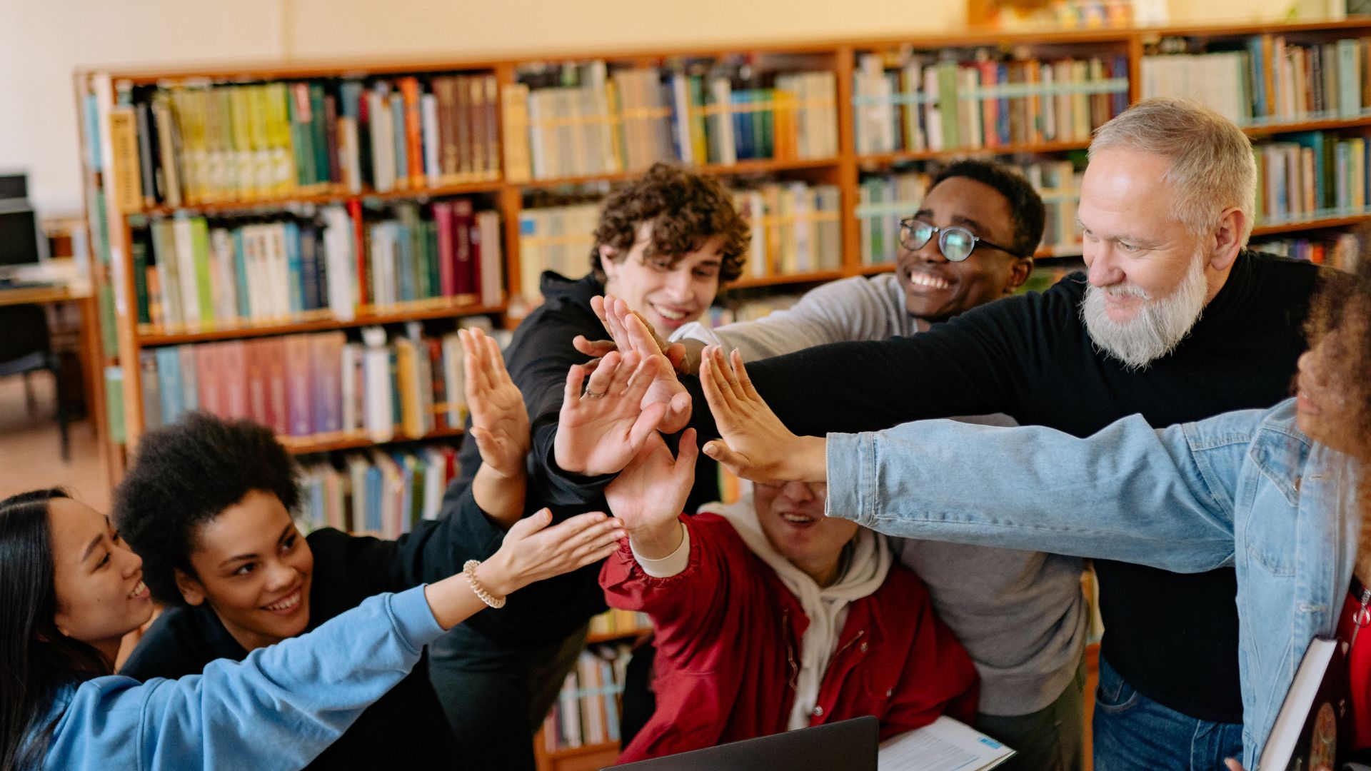 Sidebar post featured image