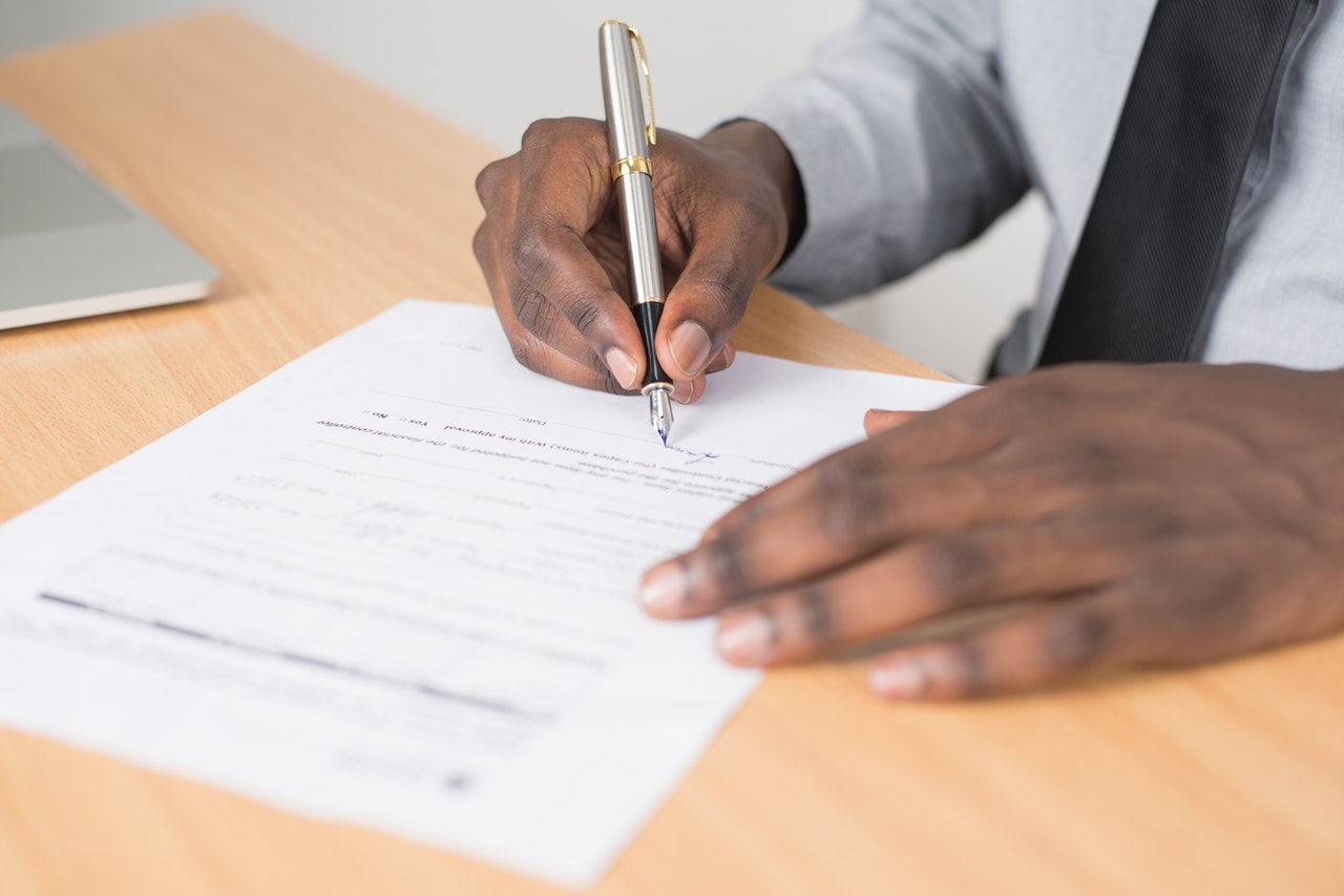 Things international teachers should check before signing that contract