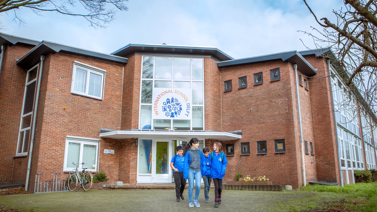 Teaching at international schools in Delft City Teaching at international schools in Delft City